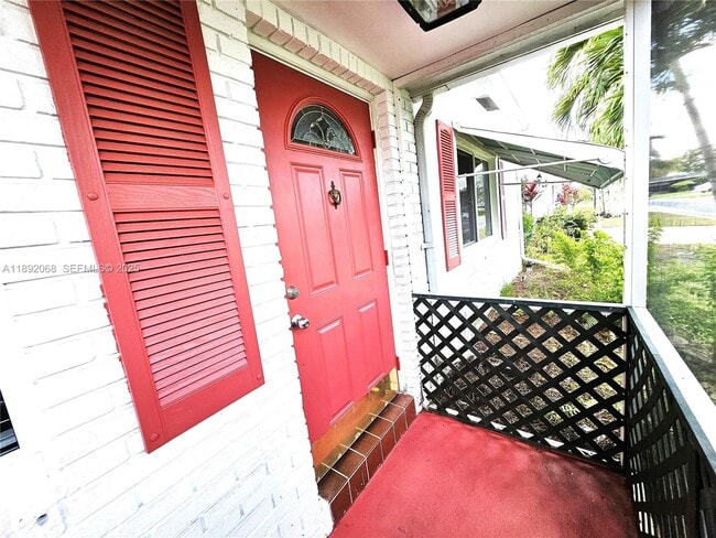 Building Photo - 1040 NW 73rd Terrace