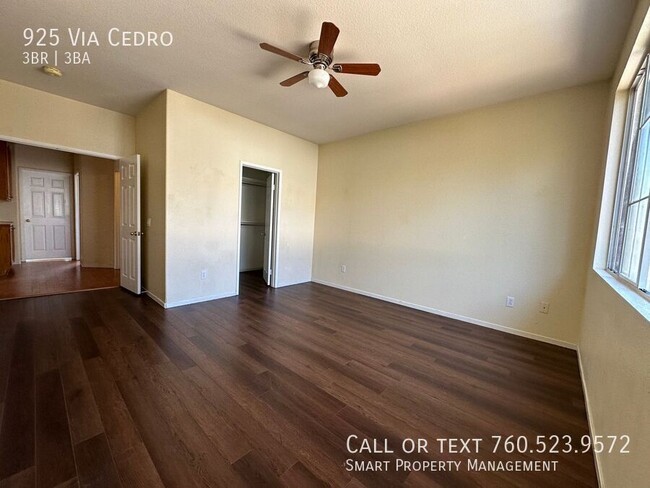 Building Photo - Beautiful Chula Vista 3bed+1 Loft, 2.5 bat...