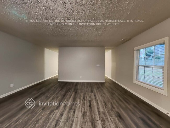 Building Photo - 844 Whitehaven Ln