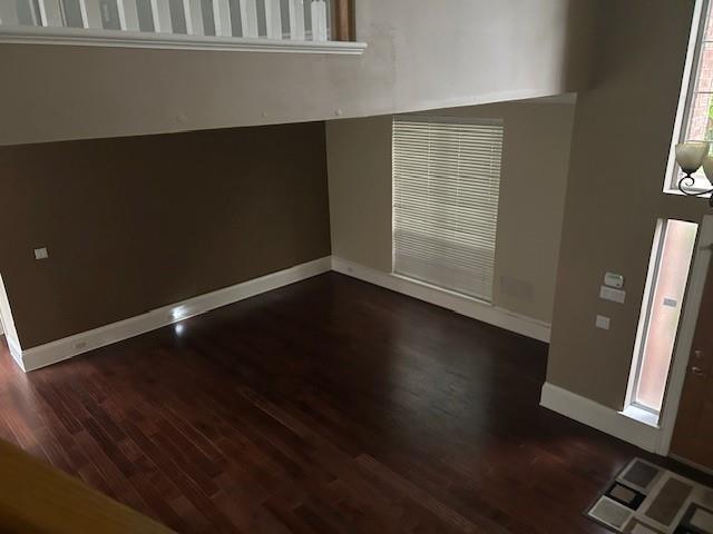 Building Photo - 4449 Longfellow Dr