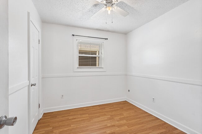 Building Photo - 14453 Beau Jon Ave