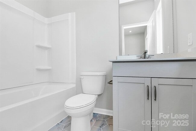Building Photo - 5731 Castlerea Dr