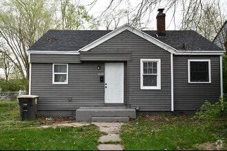 Building Photo - COMING SOON! 2 Bedroom House!!