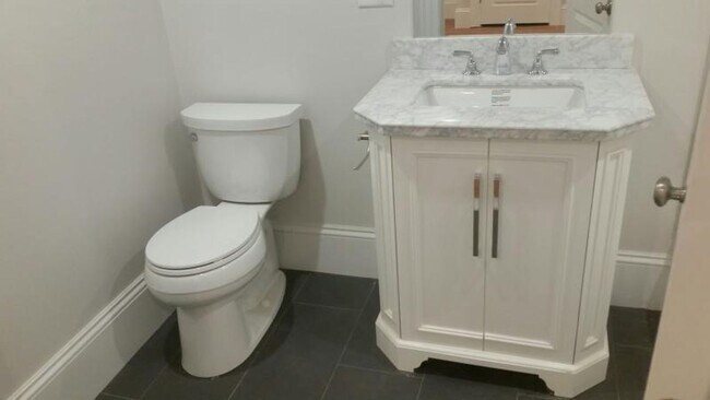Building Photo - No Brokers Fee, Newton Center Area. 3 Level of Living Space/ Central AC, In-Unit Laundry. Parking...