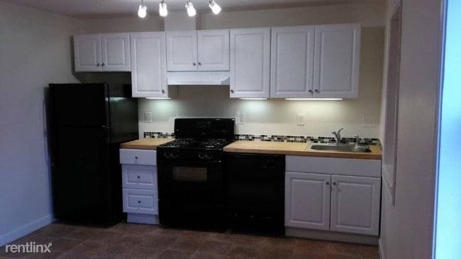 2 Br 1 Bath Apartment 2102 Druid Hill Ave Baltimore Md 2 Br 1 Bath Apartment 2102 Druid Hill Ave