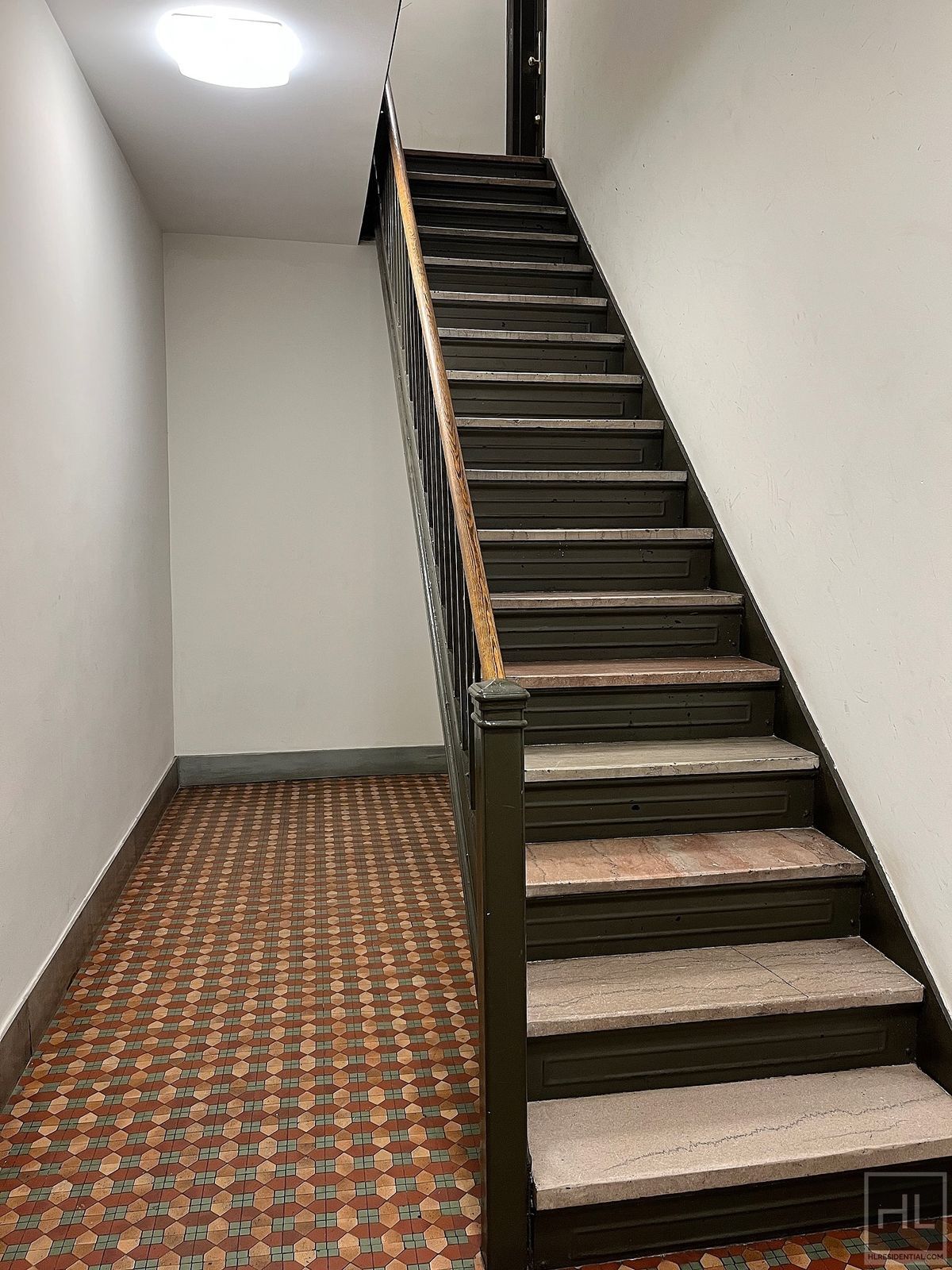 Building Photo - E 88 St