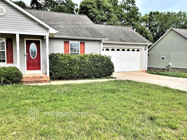 Building Photo - 5311 Oaktree Dr