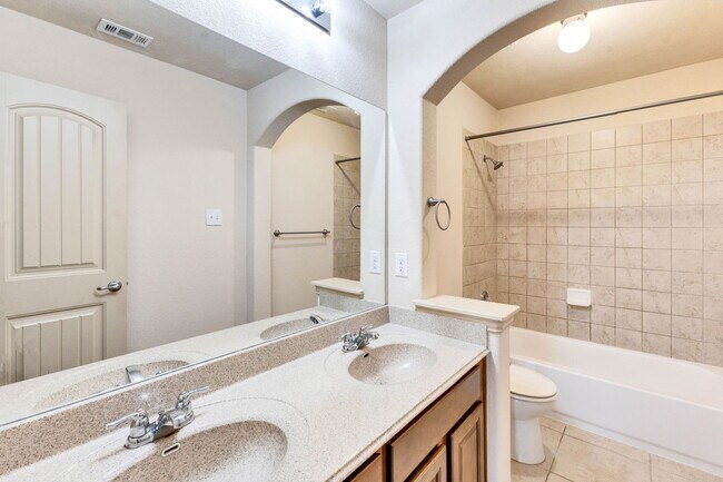 Building Photo - 2300 Dovetail St