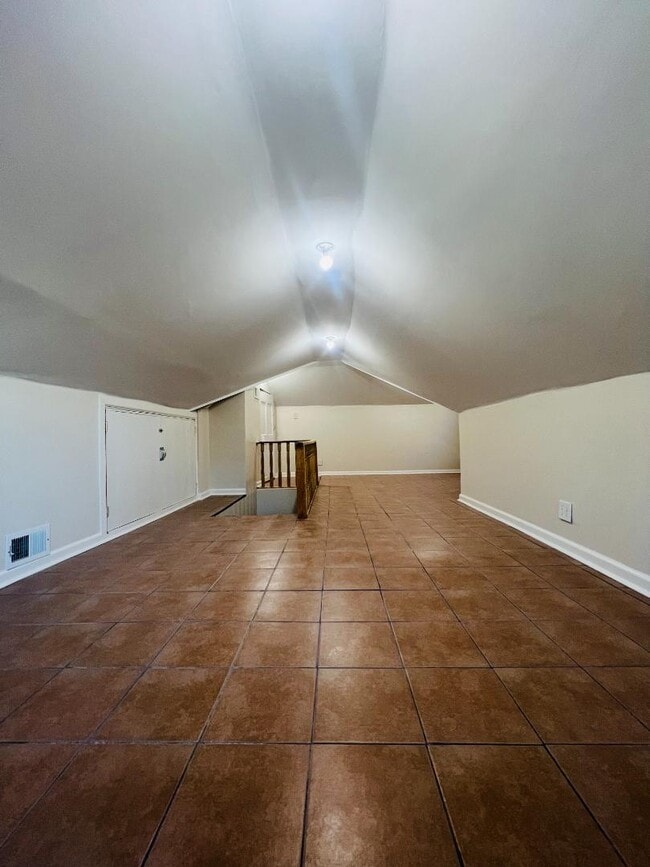 Building Photo - 4219 E 68th Terrace