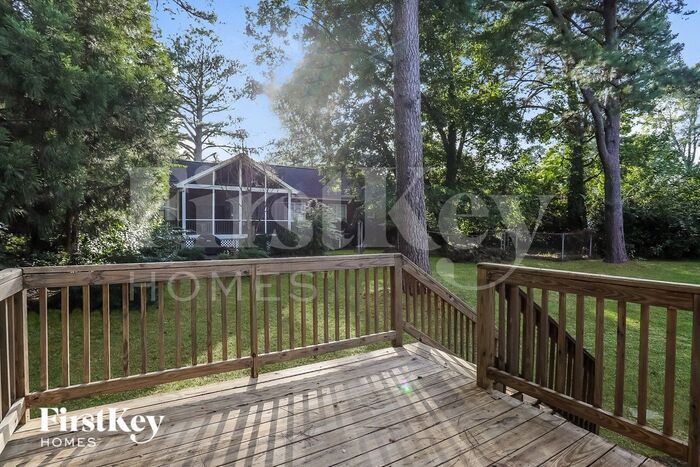 Building Photo - 5121 Lundy Dr