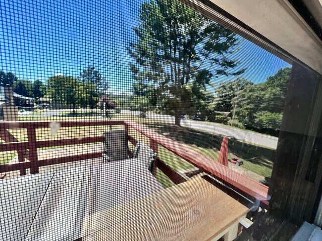 Building Photo - Home available in Christiansburg