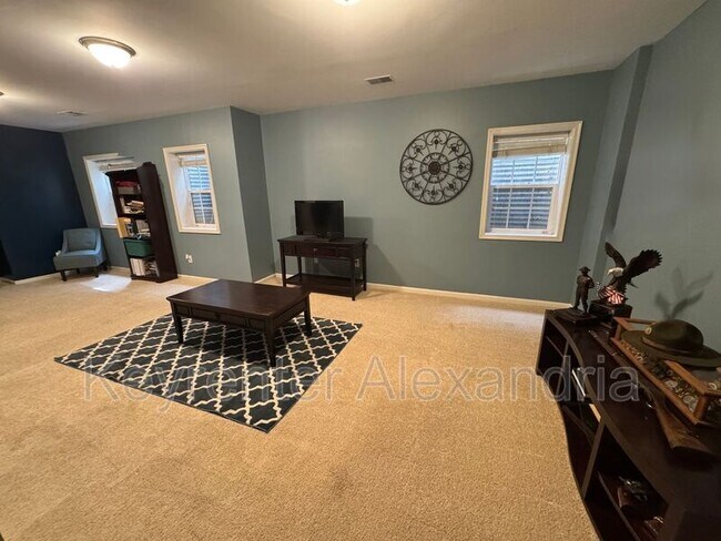 Building Photo - 6987 Forepond Ct