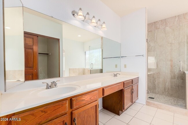 Building Photo - 3706 N Wintergreen Way