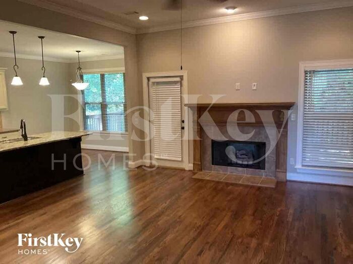 Building Photo - 3014 Laurel Lakes Cove
