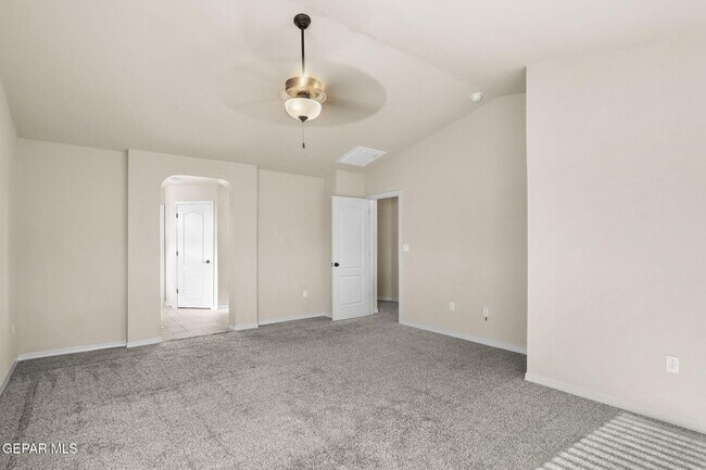 Building Photo - 14832 Bert Cameron Ave