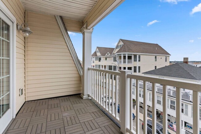 Building Photo - 15 K St