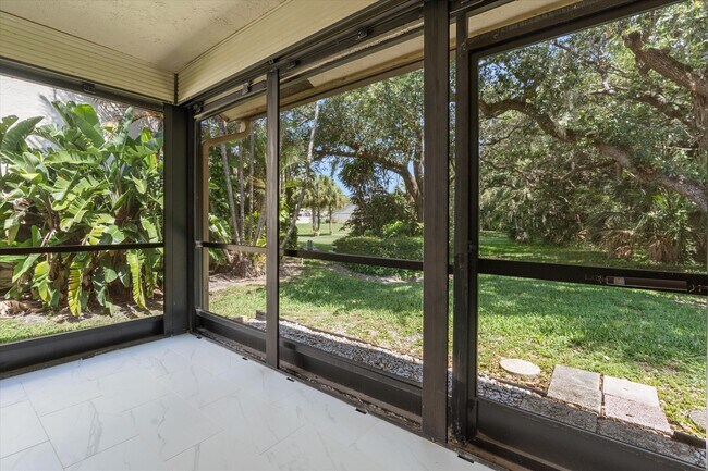 Building Photo - 441 Ashwood Pl