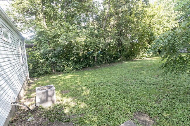 Building Photo - 306 W Worley St