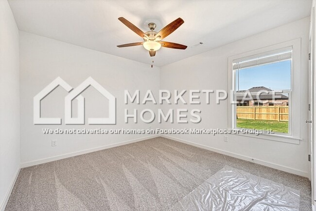 Building Photo - 561 N Goose Xing