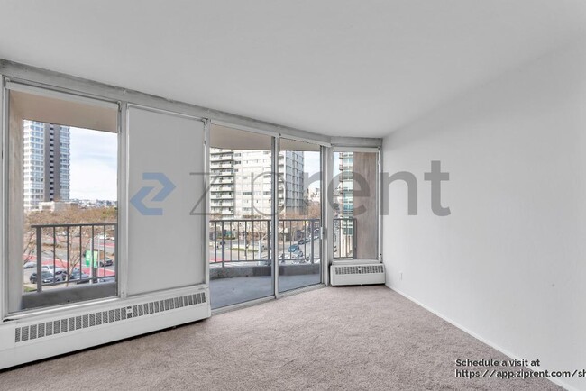 Building Photo - 1200 Gough St