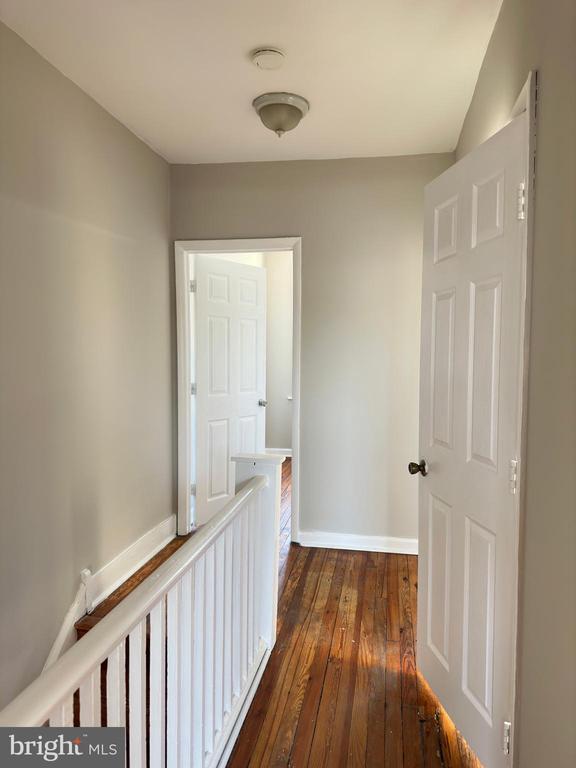 Building Photo - 1422 S Patton St