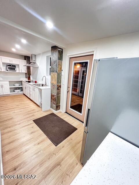 Building Photo - 708 W Mesa Verde Dr