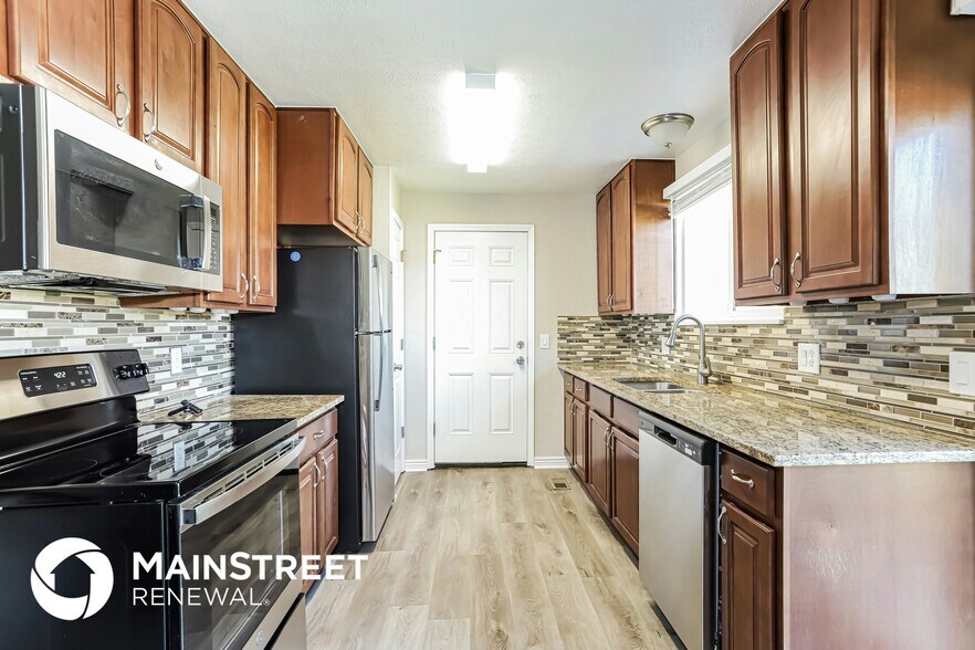 Building Photo - 17633 E Arizona Ave