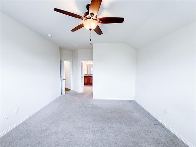 Building Photo - 365 Paloma St