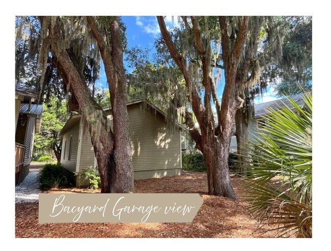 Building Photo - 208 Bartlett St