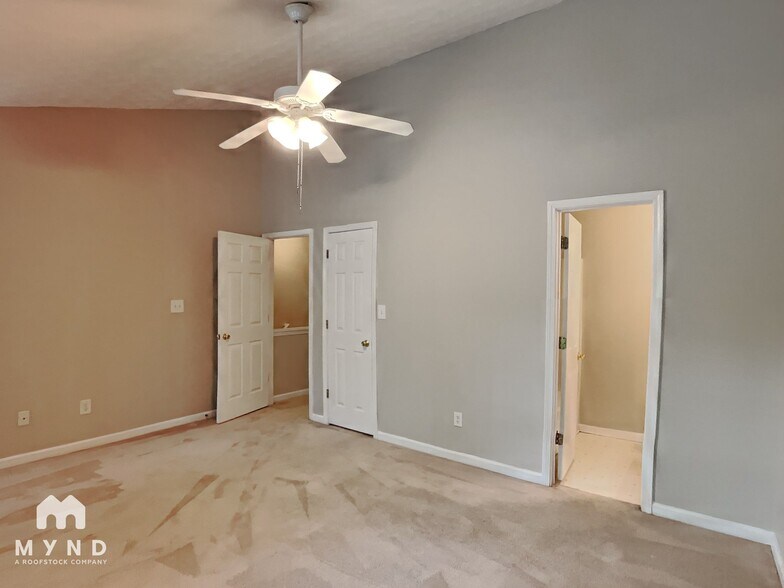 Building Photo - 942 Tree Creek Pkwy