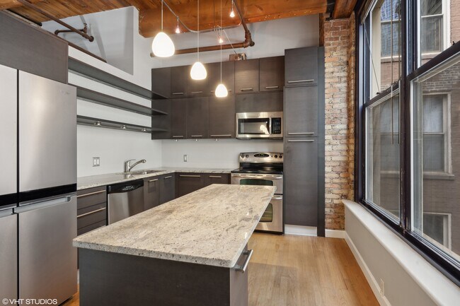 Building Photo - 540 N Lake Shore Dr