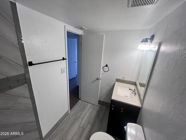 Building Photo - 8426 N 34th Dr