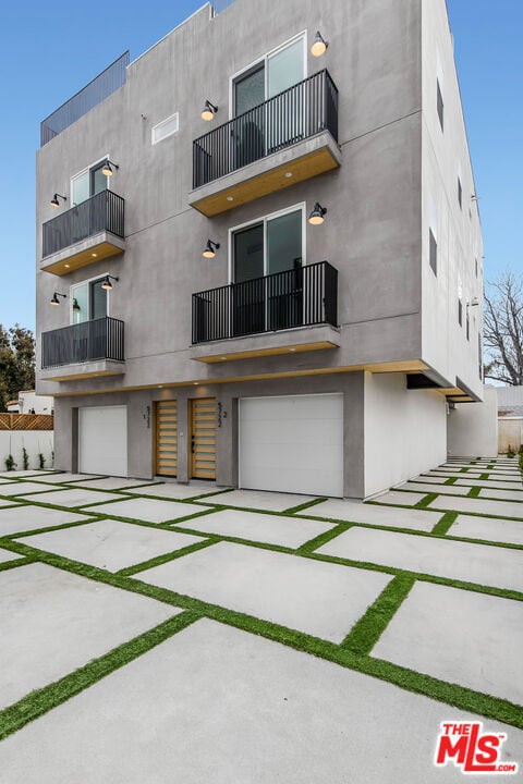 Building Photo - 5722 Fulcher Ave