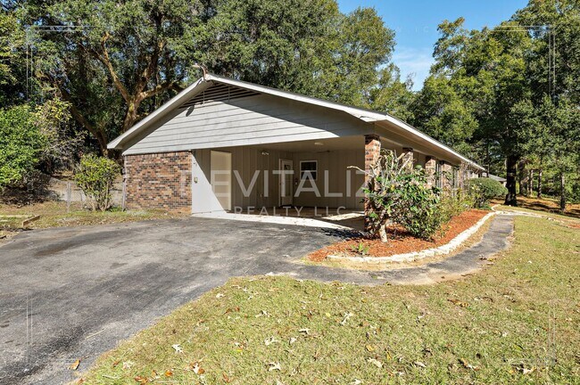 Building Photo - HALF-DEPOSIT SPECIAL! Spacious 4-Bed 2-Bath Brick Home in West Mobile