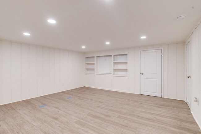 Building Photo - 1809 Glen Ridge Rd