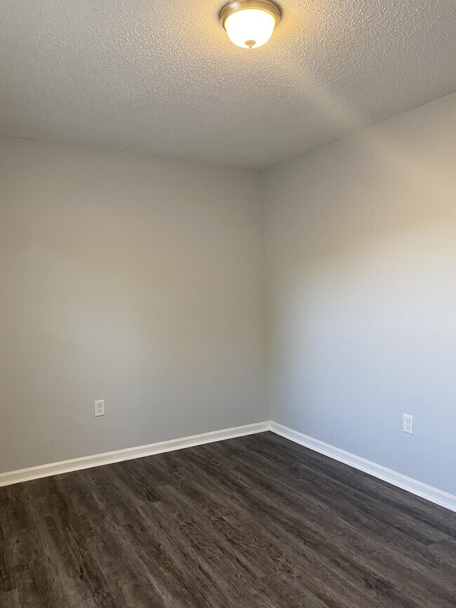 Building Photo - 1251 Sumner Ave