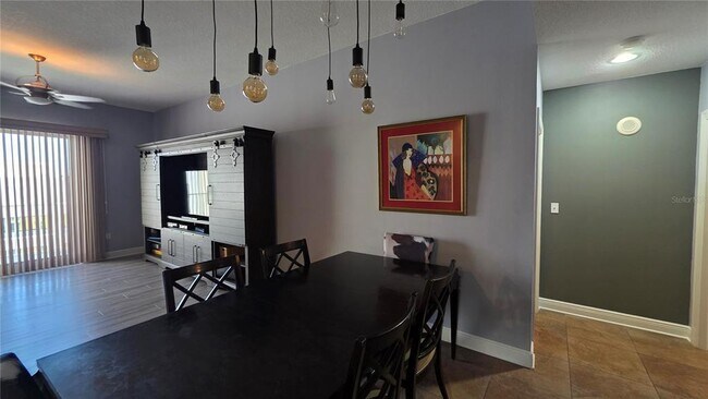 Building Photo - 628 Cleveland St