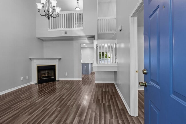 Building Photo - 10660 Holly Ridge Blvd