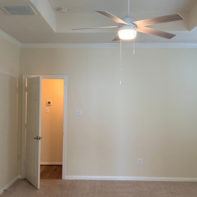 Building Photo - 21406 Avalon Queen Dr