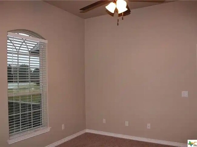Building Photo - Beautiful Executive Home in Harker Heights...