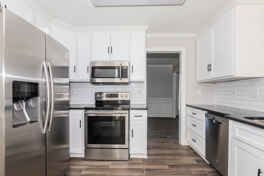 Building Photo - 3003 Trellis Ln