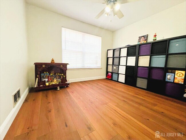 Building Photo - 10 Sawgrass Ct