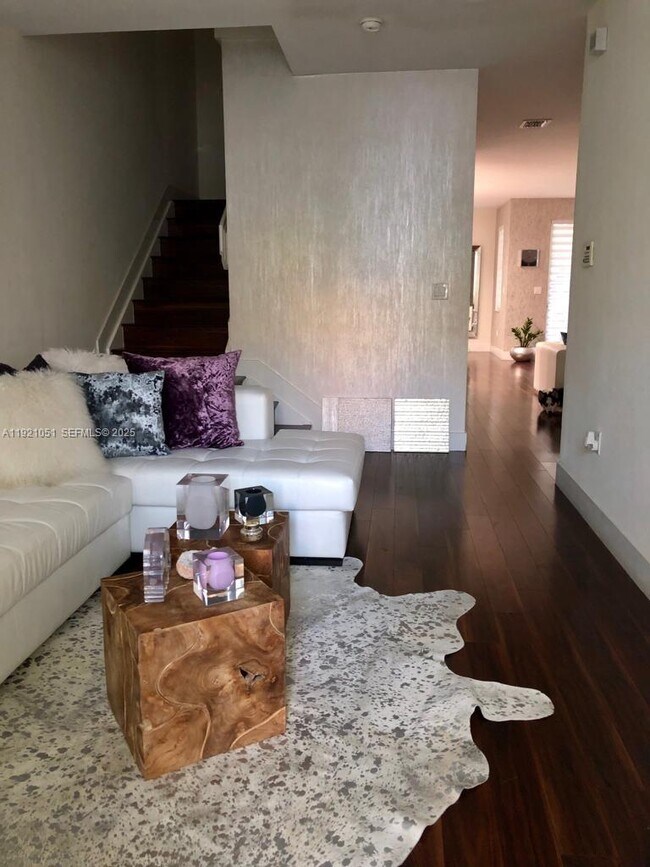 Building Photo - 11412 NW 74th Terrace