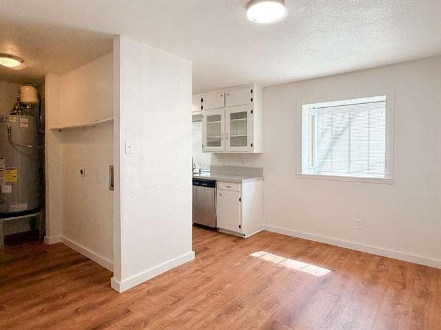 Building Photo - 604 Mesquite Ave N