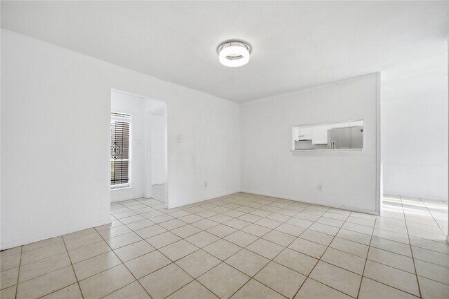 Building Photo - 12203 Cape Hyannis Dr