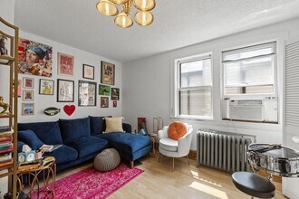 Building Photo - 1 bedroom in Chicago IL 60647
