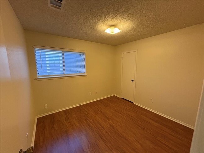 Building Photo - 3800 Tattershall Ln