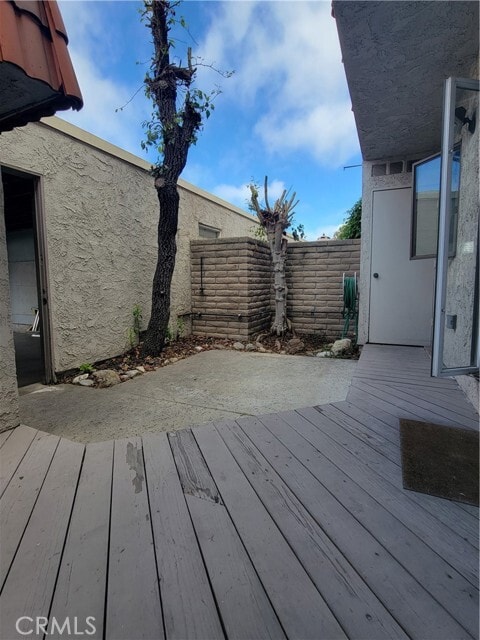 Building Photo - 27909 Ridgebluff Ct