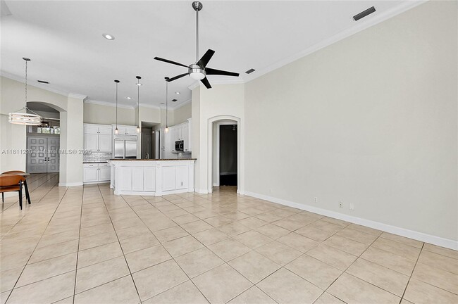 Building Photo - 512 NW 120th Dr