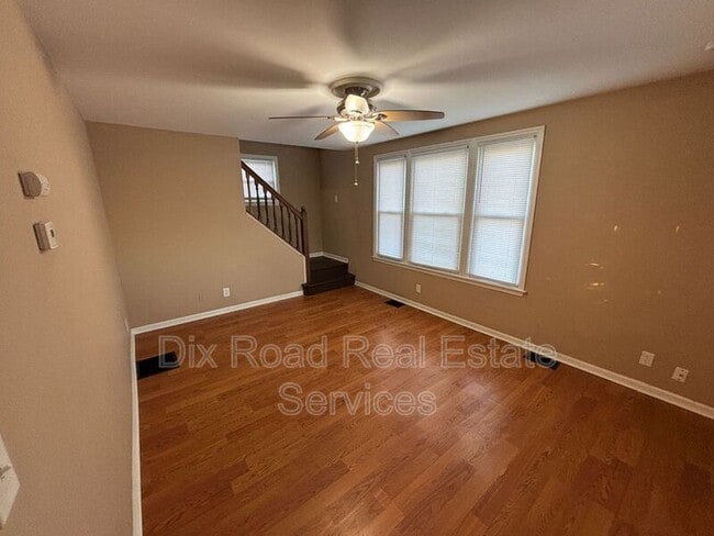 Building Photo - 348 Chase Ave